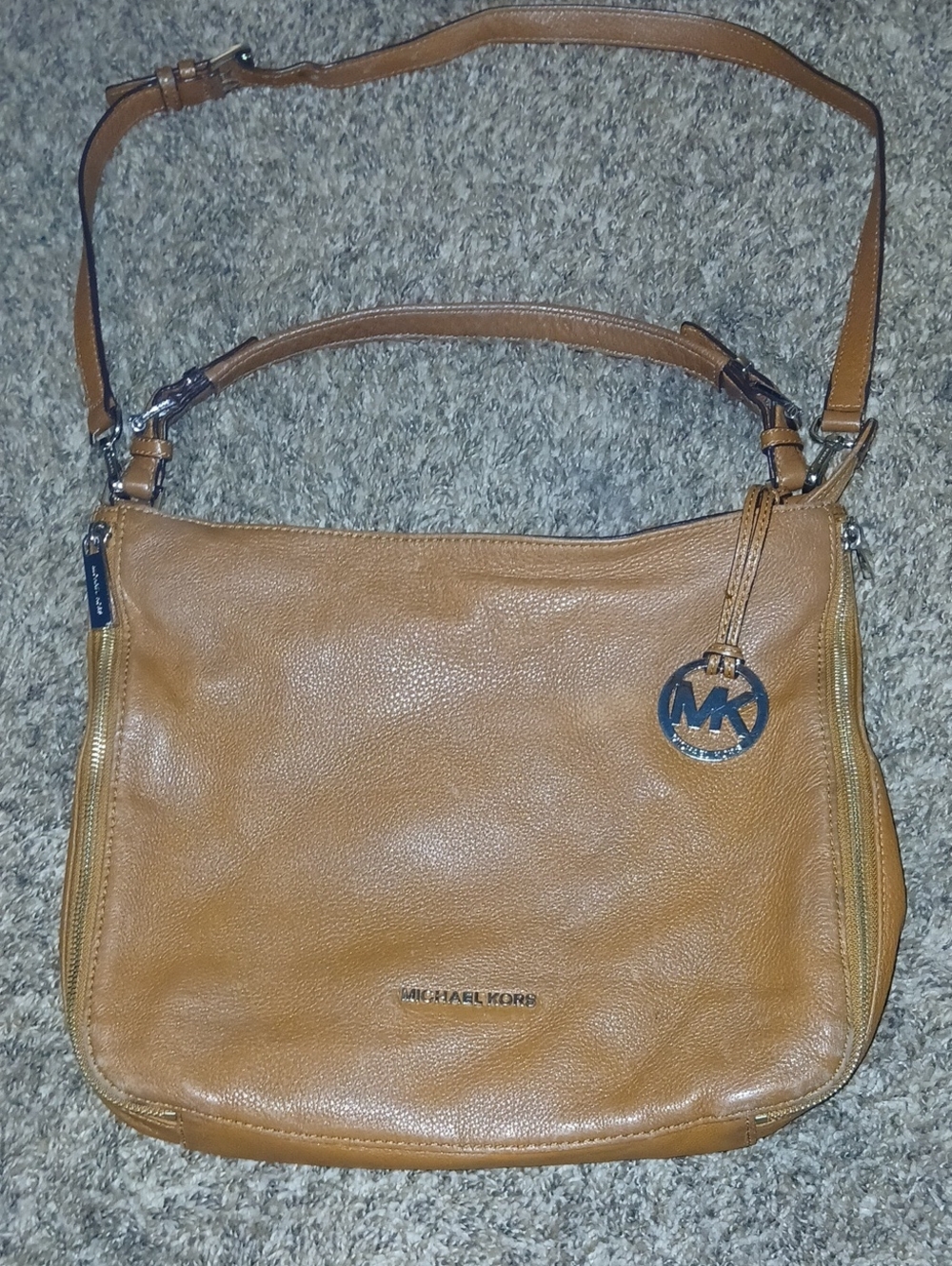 Michael Kors Brown Leather Essex Hobo Bag Shoulder/Crossbody Strap Purse